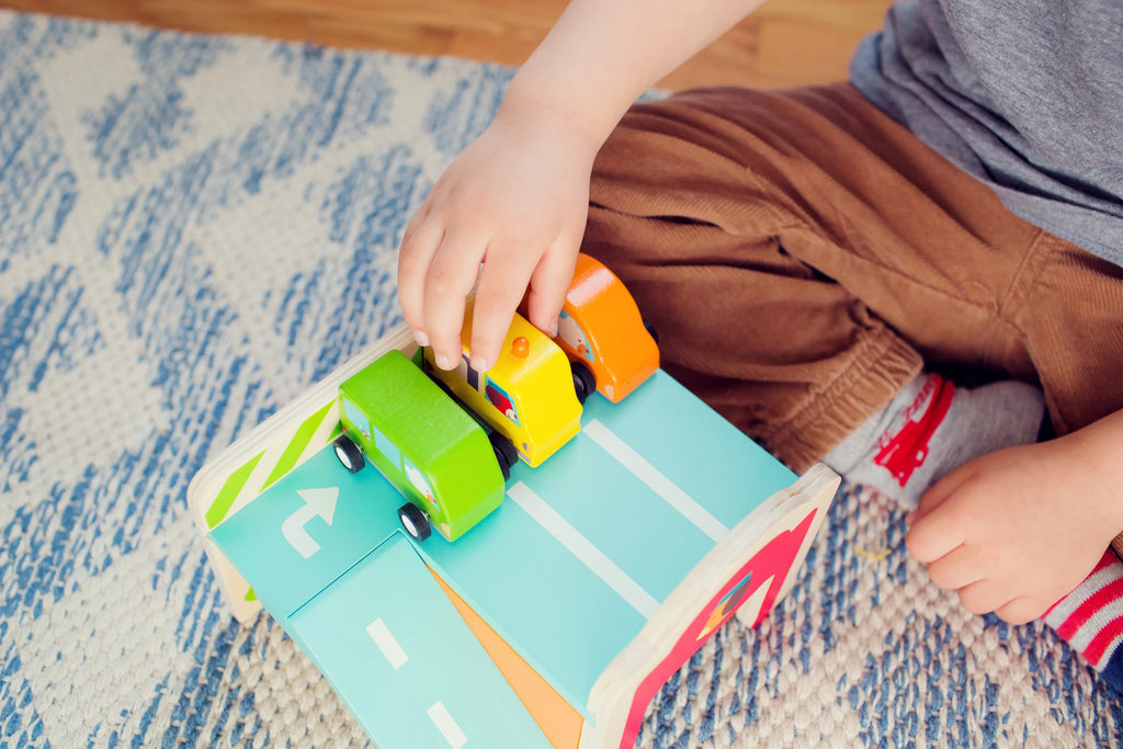 MINIGARAGE WOODEN AUTOMOBILE SET