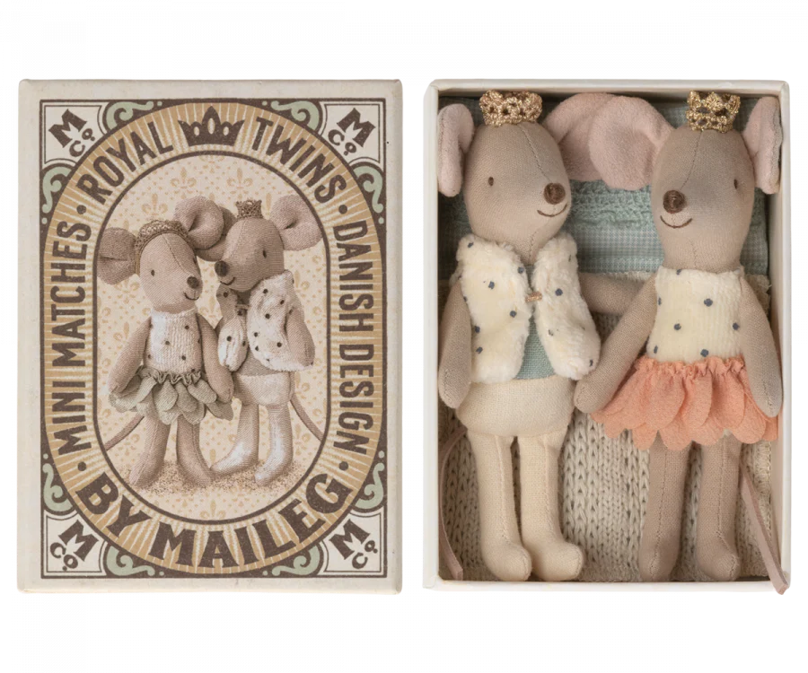 ROYAL TWINS MICE, LITTLE SISTER AND BROTHER IN BOX
