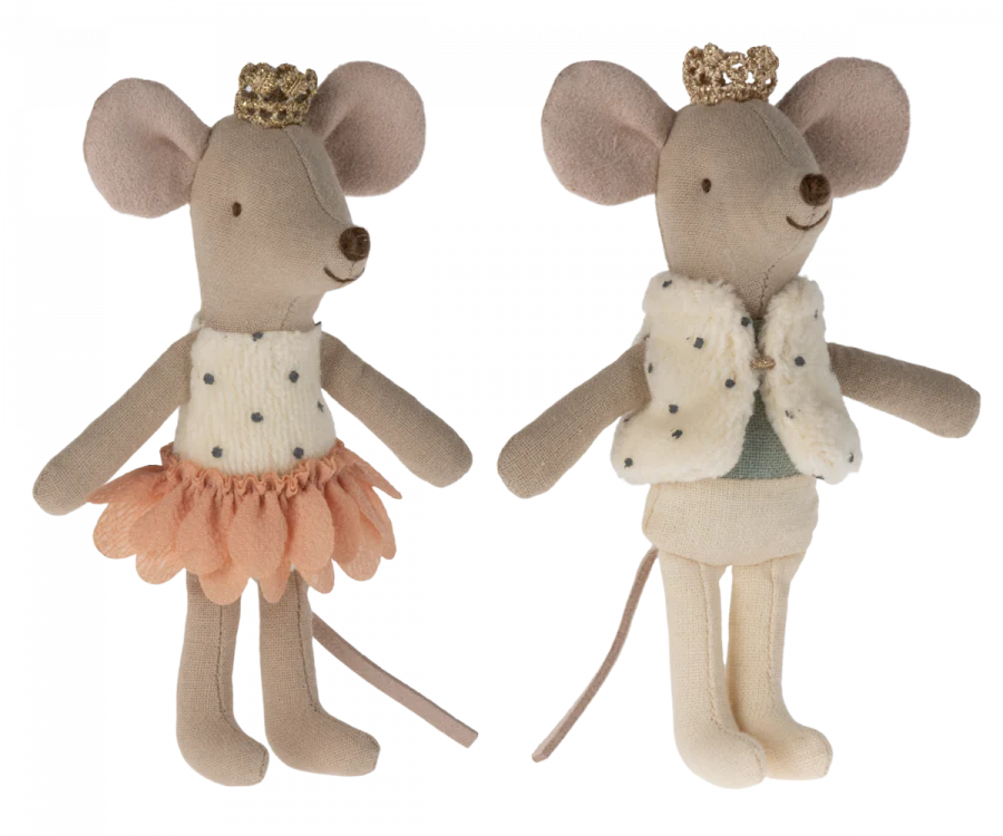 ROYAL TWINS MICE, LITTLE SISTER AND BROTHER IN BOX