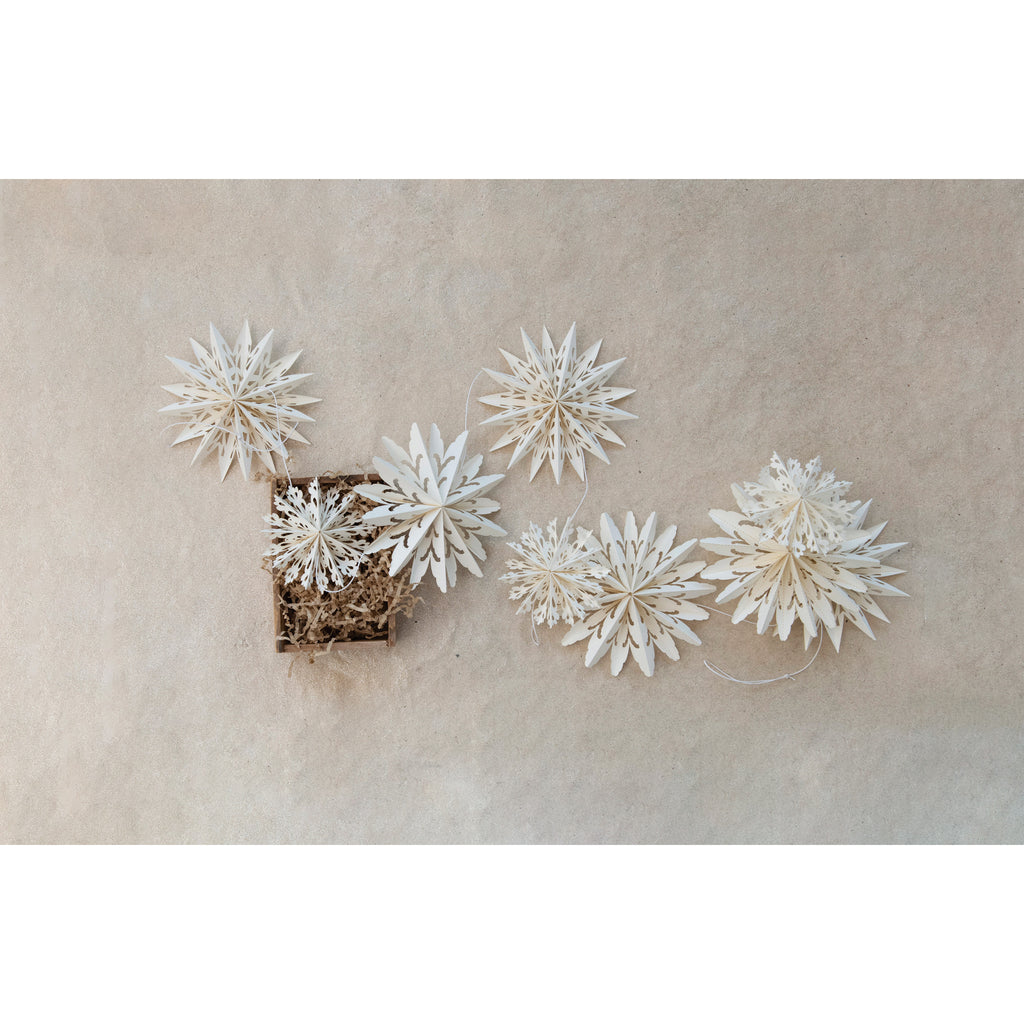 White Snowflake Garland in Kraft Box