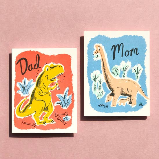 DINOSAUR MOM