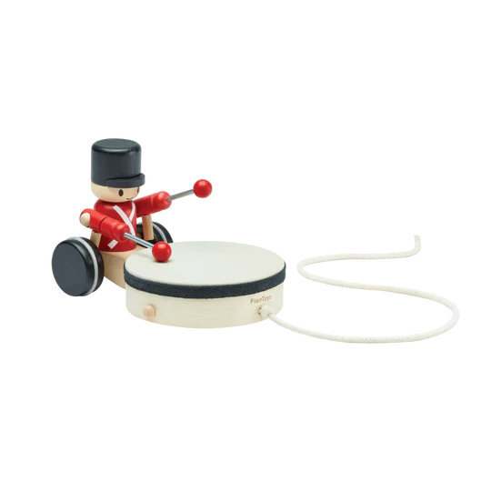 PULL ALONG DRUMMER