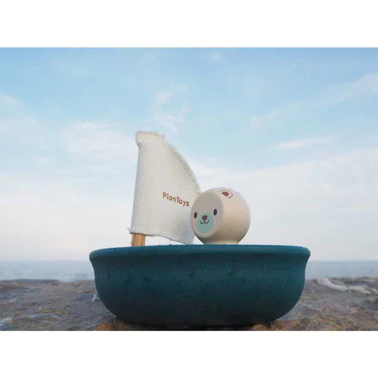 SAILING BOAT - POLAR BEAR