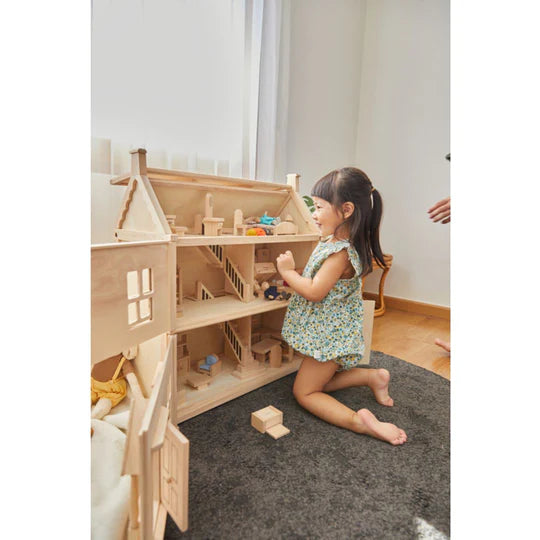 VICTORIAN DOLLHOUSE