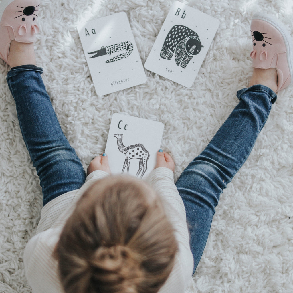 WEE GALLERY ALPHABET CARDS