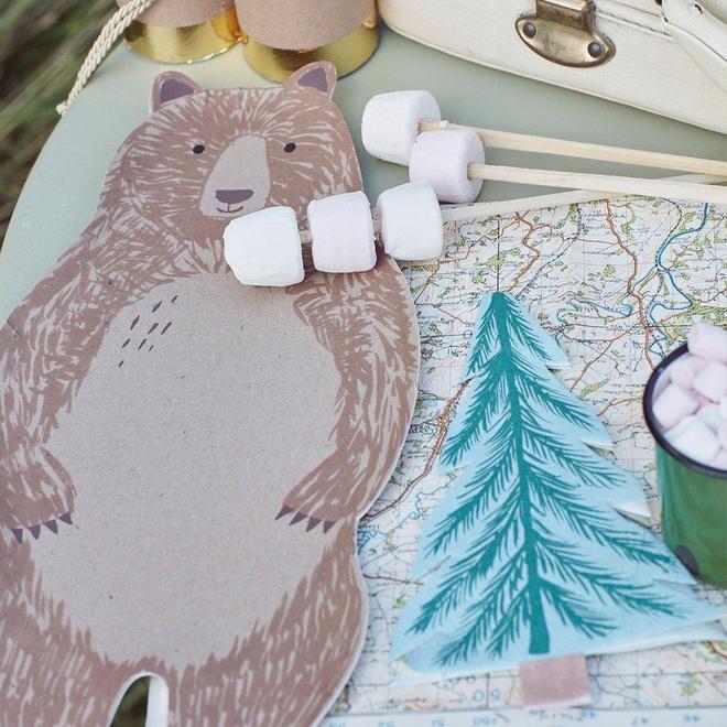 BROWN BEAR PLATES