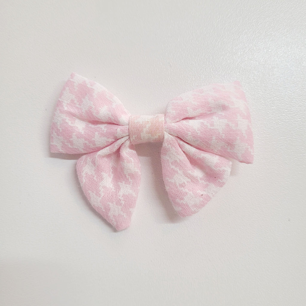 HOUNDSTOOTH BOW CLIP