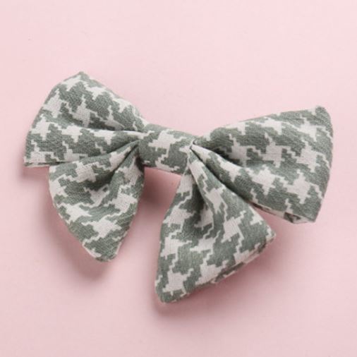 HOUNDSTOOTH BOW CLIP