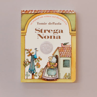 STREGA NONA BOARD BOOK