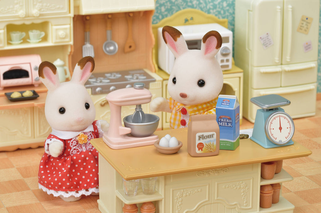 KITCHEN ISLAND