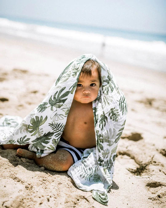 COTTON MUSLIN SWADDLE BLANKET - TROPICAL LEAF