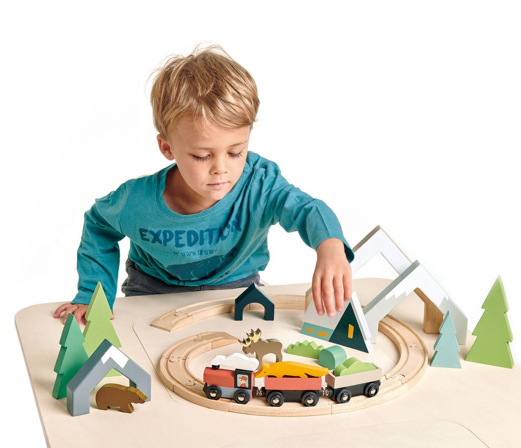 MOUNTAIN PASS STACK WOODEN TOY SET