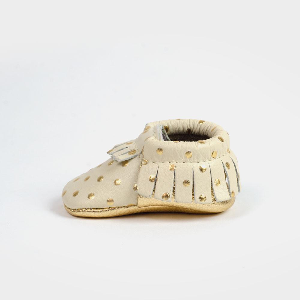 NEWBORN HEIRLOOM IN CREAM AND GOLD