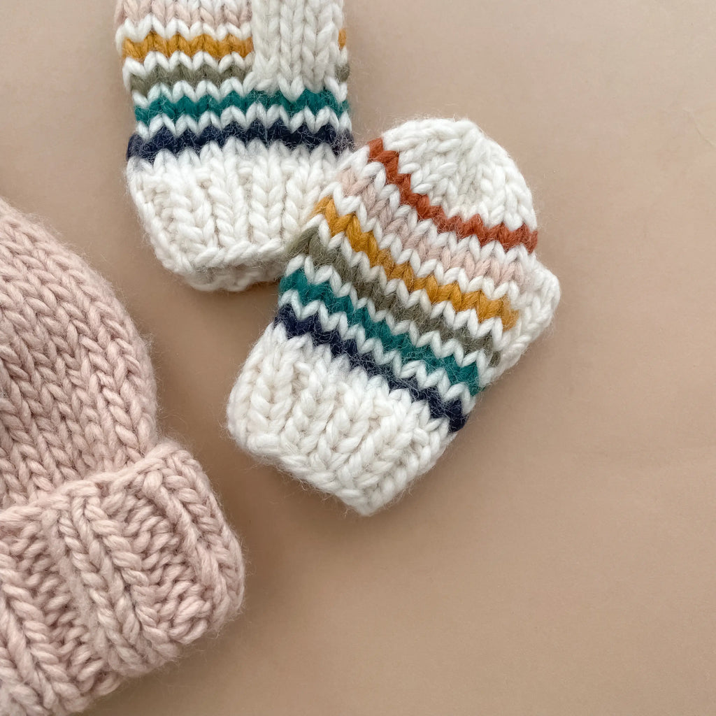 RAINBOW STRIPE KNIT MITTENS