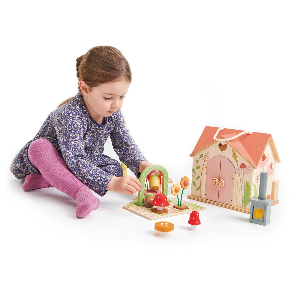 ROSEWOOD COTTAGE WOODEN TOY SET