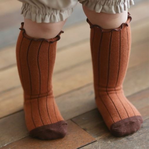 PINSTRIPE KNEE HIGH SOCKS