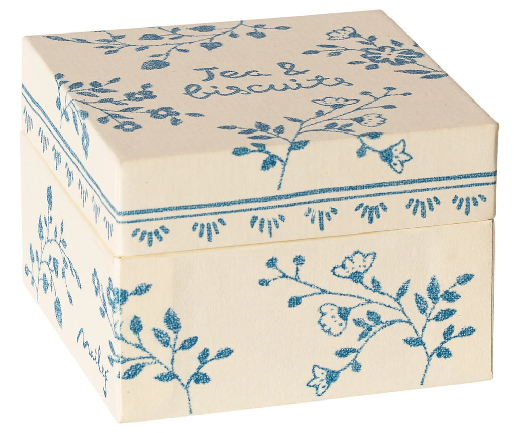 TEA & BISCUITS FOR TWO IN BOX