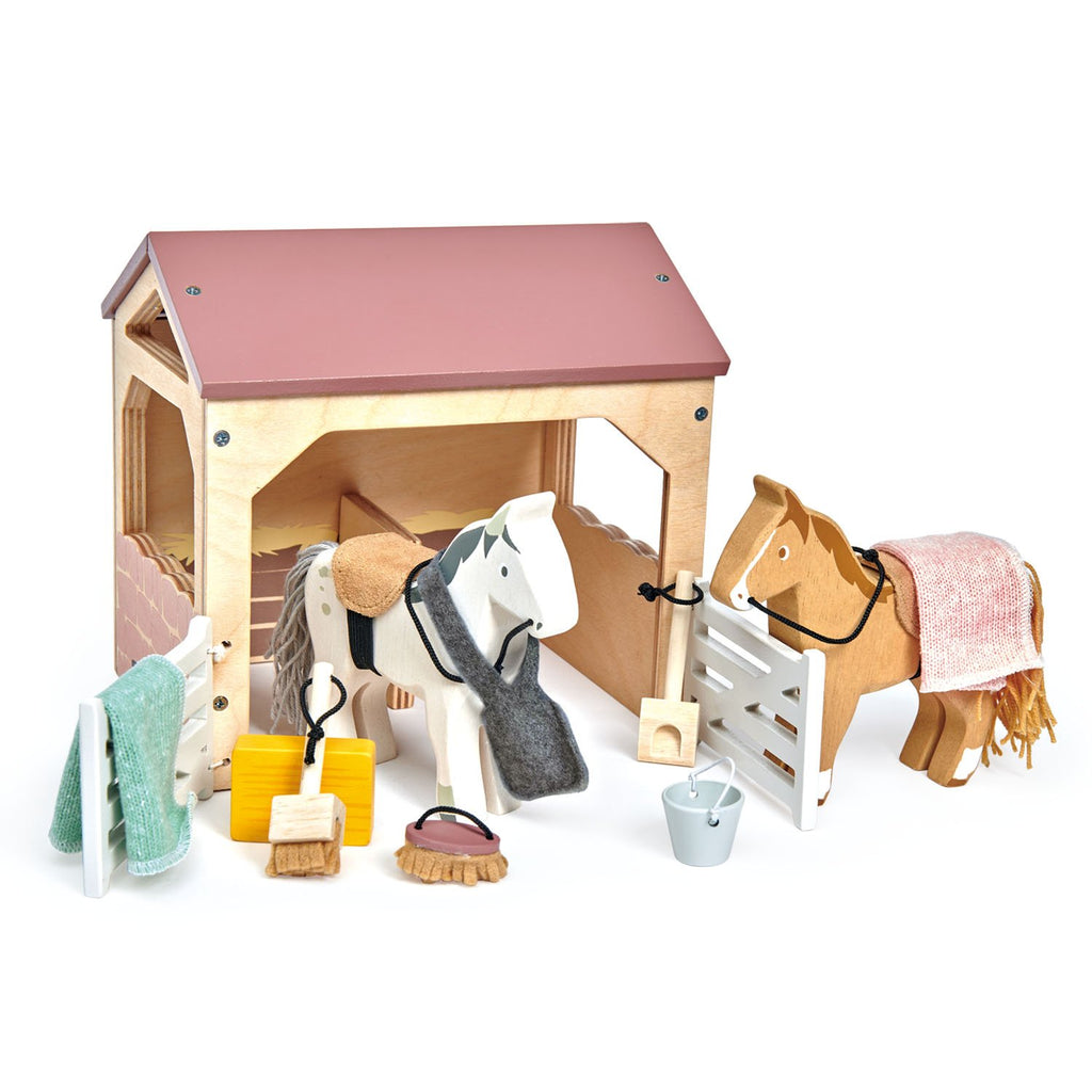 THE STABLES WOODEN TOY SET