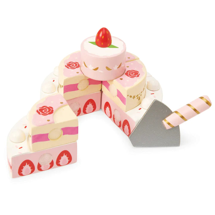 STRAWBERRY WEDDING CAKE