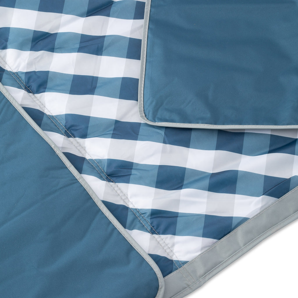 NAVY GINGHAM OUTDOOR BLANKET