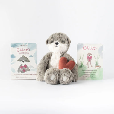 PEBBLE OTTER KIN - FAMILY BONDING