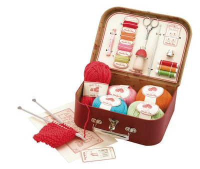 SEWING KIT