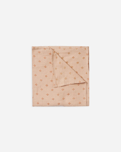 BLUSH SWADDLE